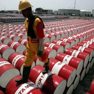 Global oil markets will face record surplus in 2026, says IEA