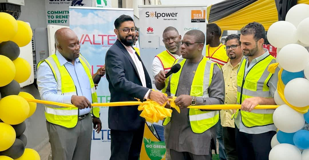 Deputy Energy Minister Commissions 850kWp Solar System at Sintex Tank Factory