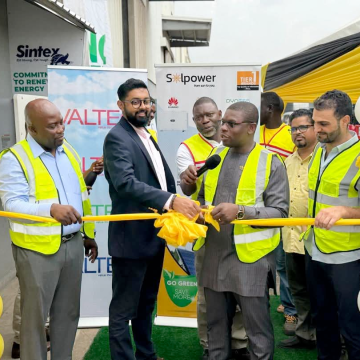 Deputy Energy Minister Commissions 850kWp Solar System at Sintex Tank Factory