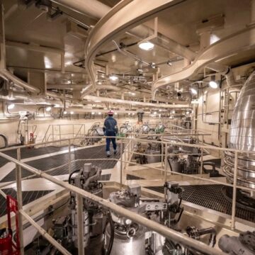 Japan restarts world’s biggest nuclear plant