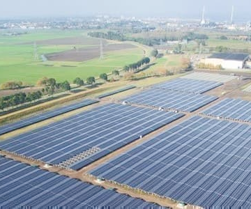 Trump Slashes Clean Energy Loans, Bets Big on Gas and Nuclear