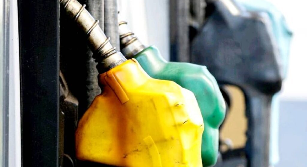 COMAC Projects Fuel Price Increases Amid Surge in Global Oil Prices