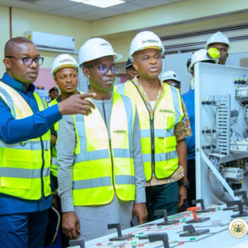 Energy Minister Visits Akosombo Substation, Commends Engineers for Restoration Efforts