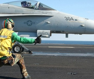 Trump Scraps Hormuz Toll Plan as U.S.-Iran Conflict Deepens